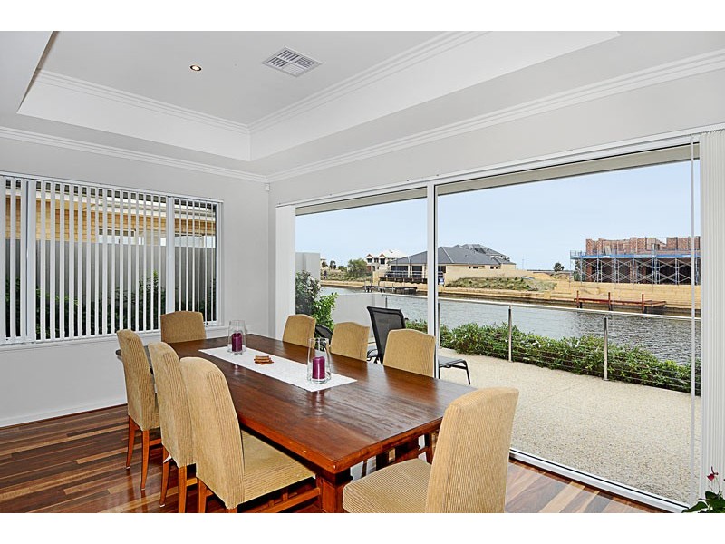 17 Twilight Court, Dudley Park WA 6210