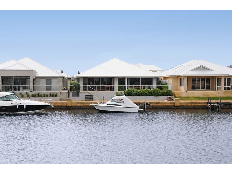 17 Twilight Court, Dudley Park WA 6210