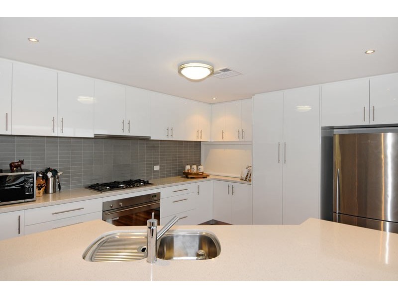 17 Twilight Court, Dudley Park WA 6210