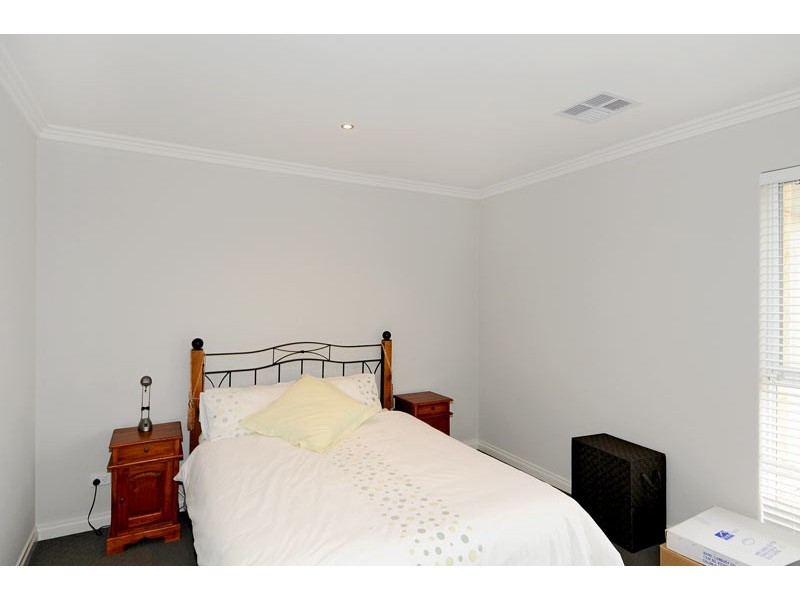 17 Twilight Court, Dudley Park WA 6210