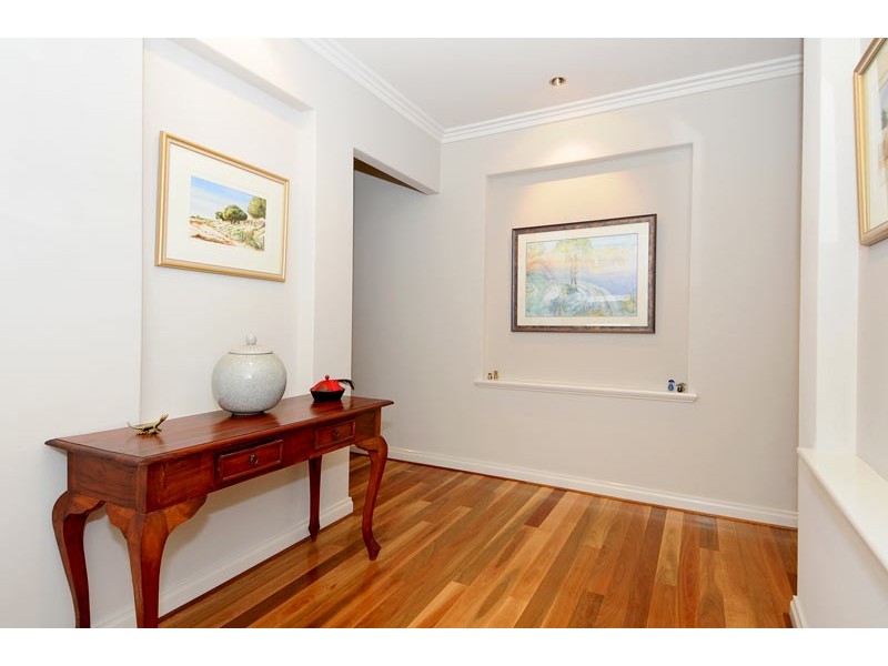 17 Twilight Court, Dudley Park WA 6210