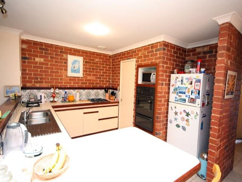52 Minderoo Crescent, Golden Bay WA 6174