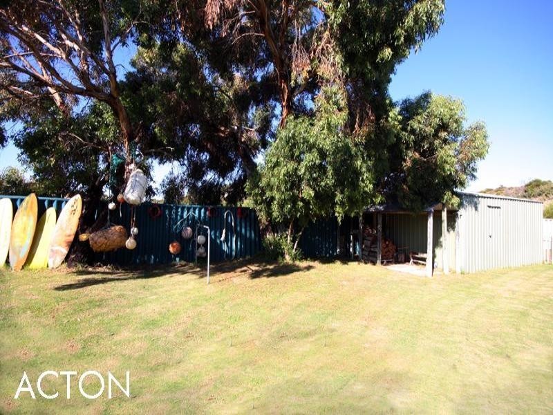 52 Minderoo Crescent, Golden Bay WA 6174