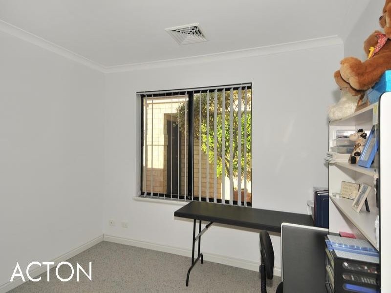 67 Ronsard Drive, San Remo WA 6210