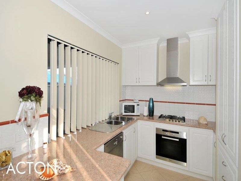 6/42 Sutton Street, Mandurah WA 6210