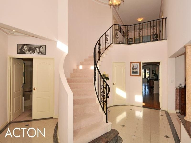 23 Finistere Island Retreat, Halls Head WA 6210