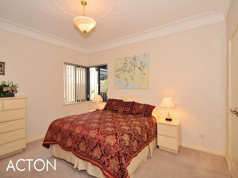 23 Finistere Island Retreat, Halls Head WA 6210