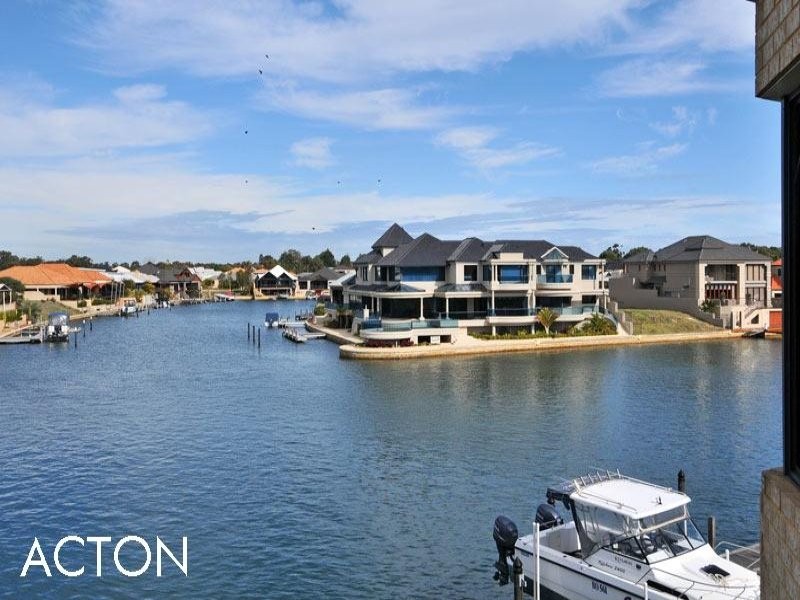 23 Finistere Island Retreat, Halls Head WA 6210