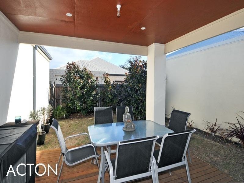 27 Pacifica Way, Dudley Park WA 6210