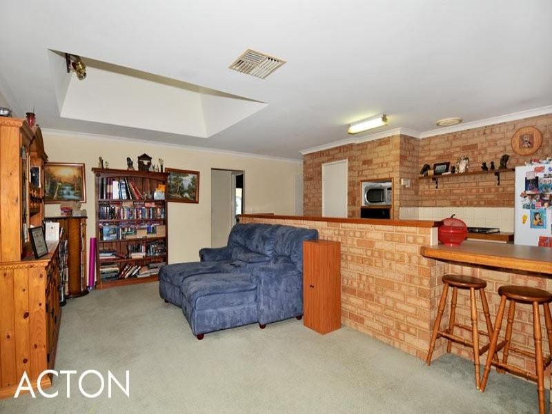 20 Grafton Drive, Dudley Park WA 6210