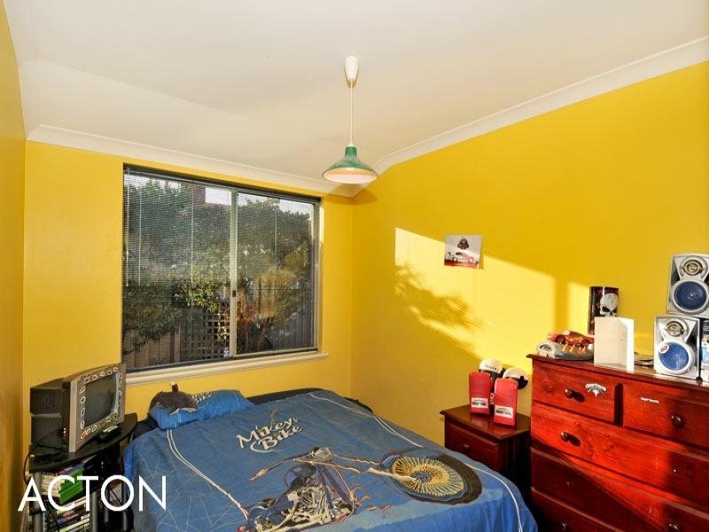 20 Grafton Drive, Dudley Park WA 6210