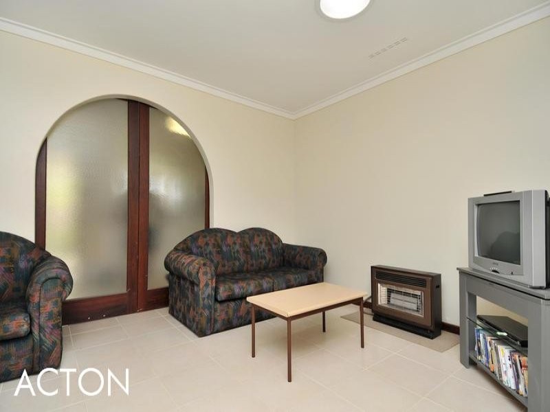 6/23 Creery Street, Dudley Park WA 6210