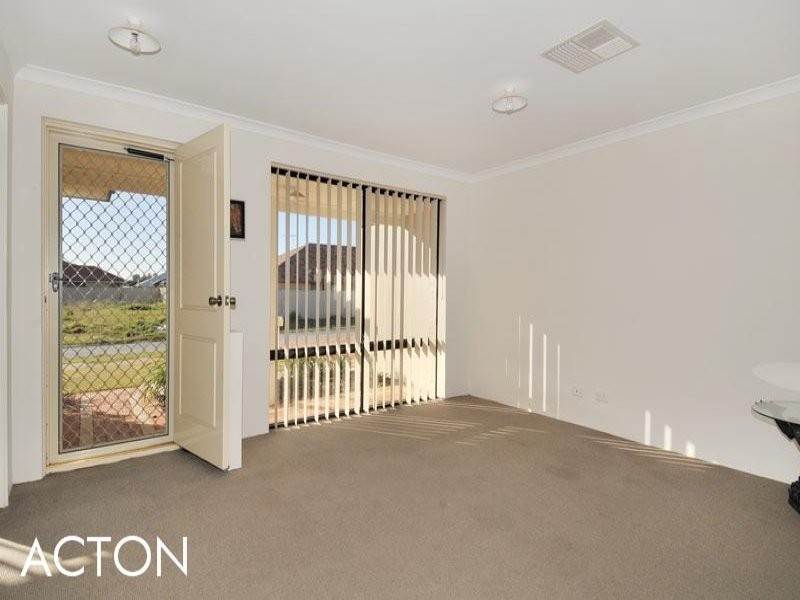 4 Torquay Way, Secret Harbour WA 6173