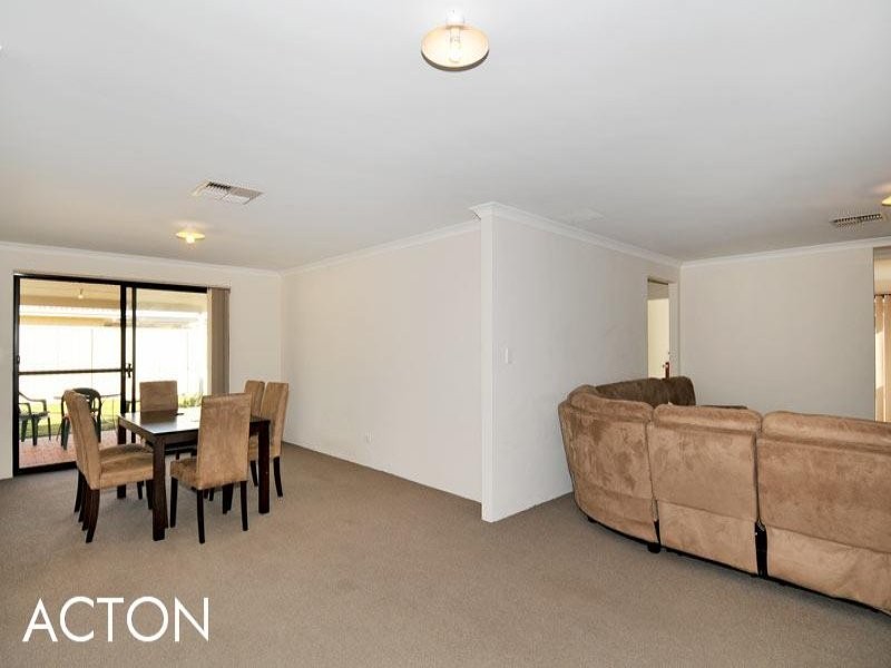 4 Torquay Way, Secret Harbour WA 6173