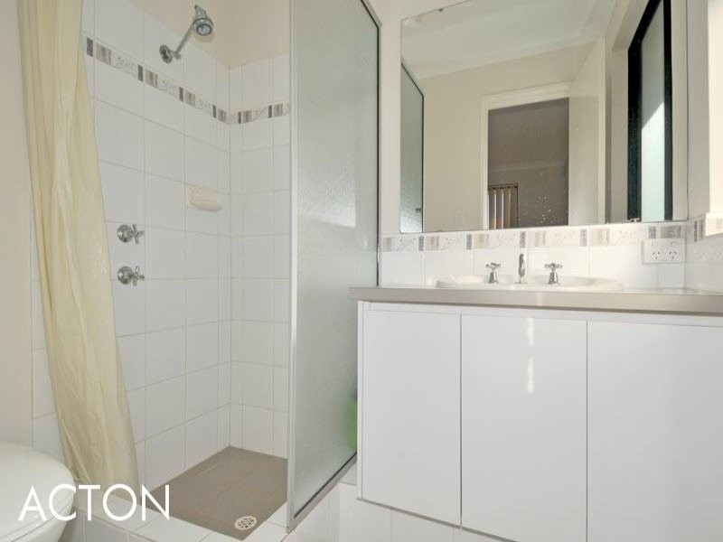 4 Torquay Way, Secret Harbour WA 6173