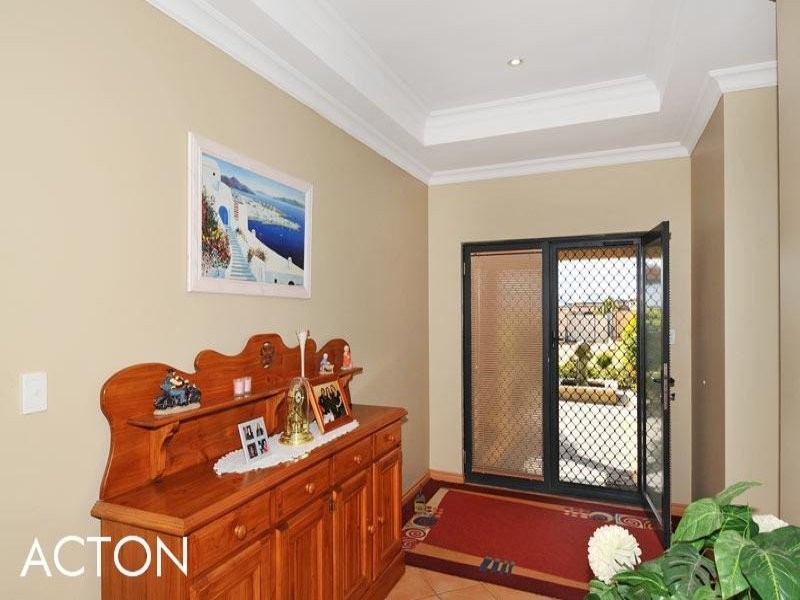 13 Portrush Parade, Meadow Springs WA 6210