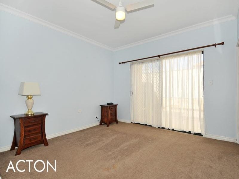 13 Portrush Parade, Meadow Springs WA 6210