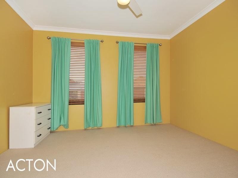 13 Portrush Parade, Meadow Springs WA 6210