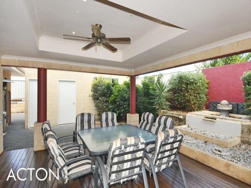 13 Portrush Parade, Meadow Springs WA 6210