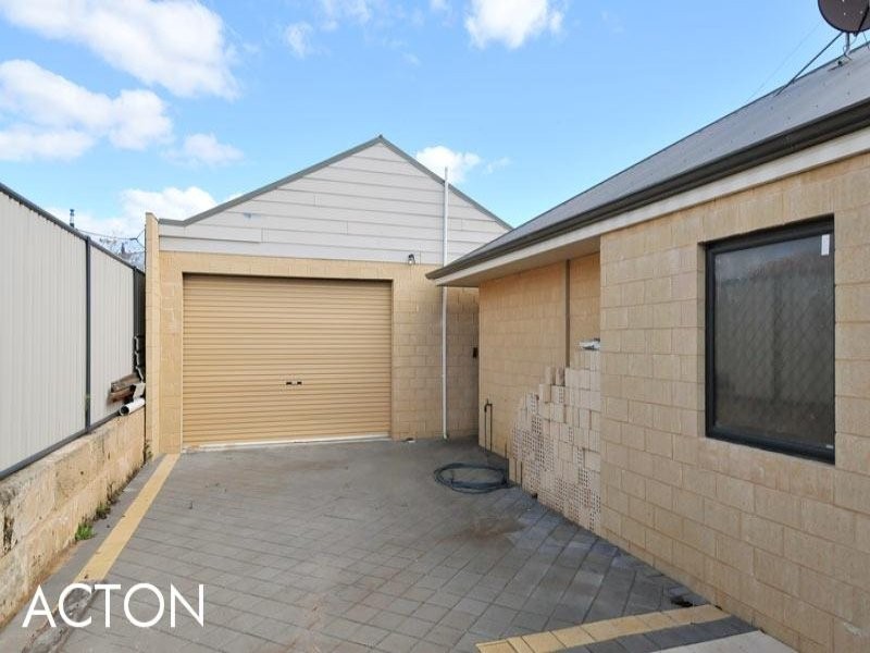 13 Portrush Parade, Meadow Springs WA 6210