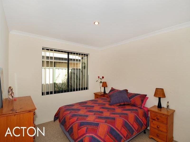 5 Black Swan View, Dudley Park WA 6210