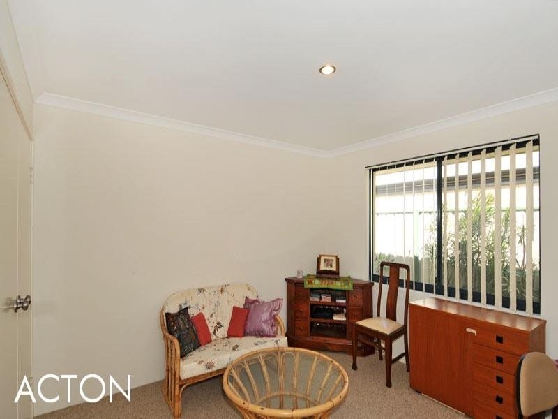 5 Black Swan View, Dudley Park WA 6210