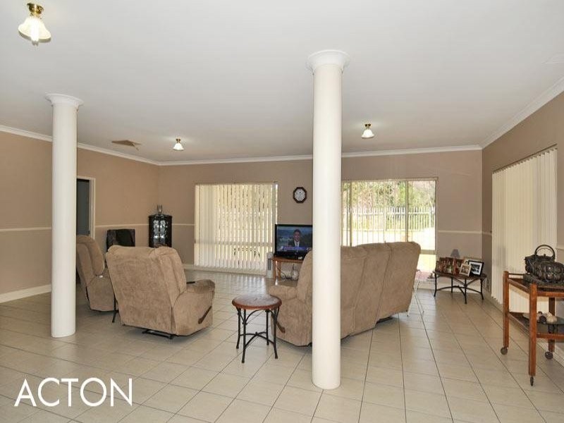 41 Summerlea Avenue, Meadow Springs WA 6210