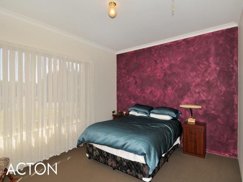 41 Summerlea Avenue, Meadow Springs WA 6210