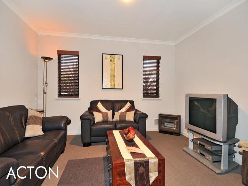 3 Pacifica Way, Dudley Park WA 6210