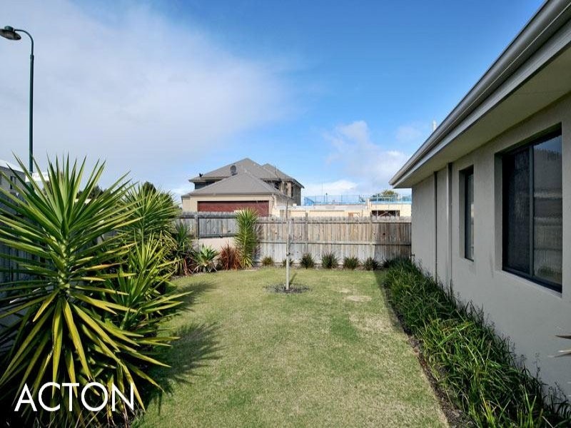 3 Pacifica Way, Dudley Park WA 6210