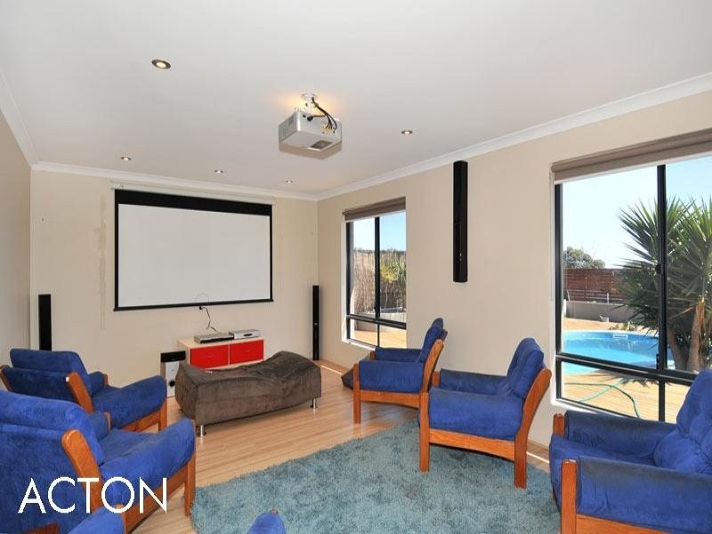 2 Kambalda Street, Dawesville WA 6211