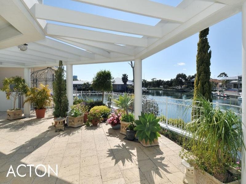 11 Reverie Mews, Halls Head WA 6210