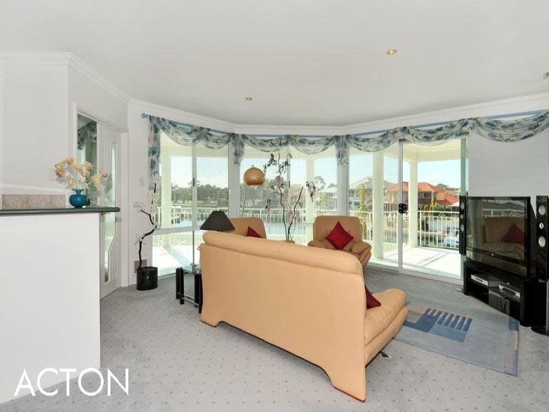 11 Reverie Mews, Halls Head WA 6210