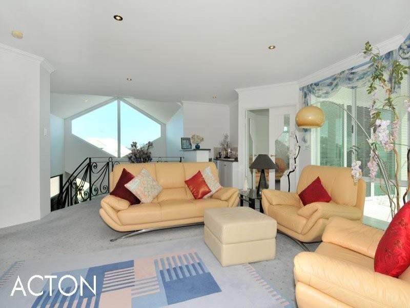 11 Reverie Mews, Halls Head WA 6210