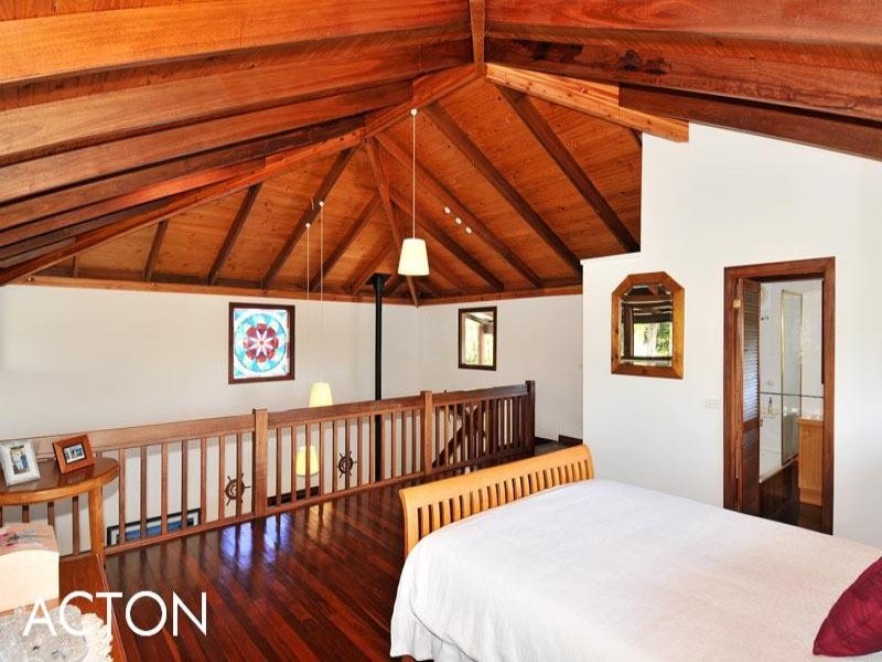 2 Nutbush Avenue, Falcon WA 6210