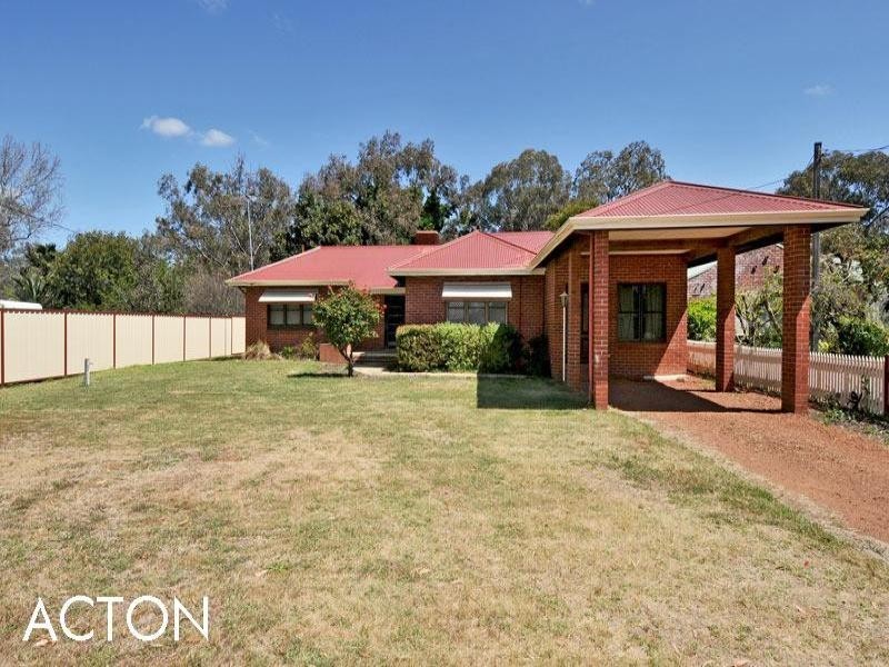 10 Paterson Road, Pinjarra WA 6208