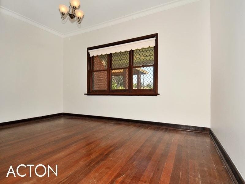 10 Paterson Road, Pinjarra WA 6208