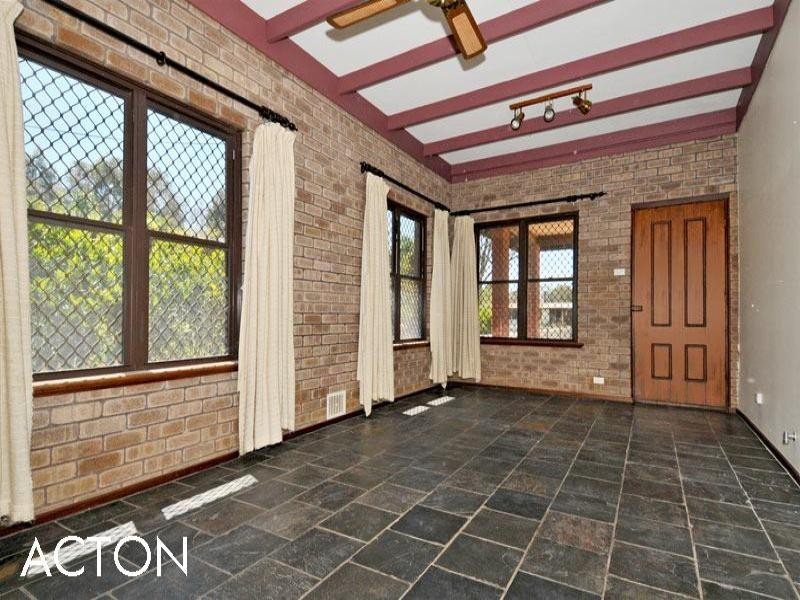 10 Paterson Road, Pinjarra WA 6208