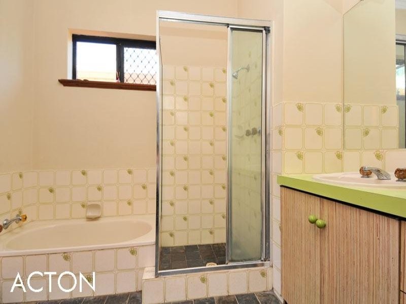 10 Paterson Road, Pinjarra WA 6208