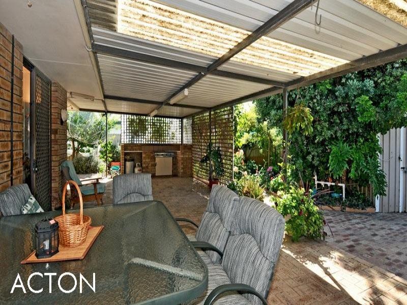 9 Beacham Street, Coodanup WA 6210