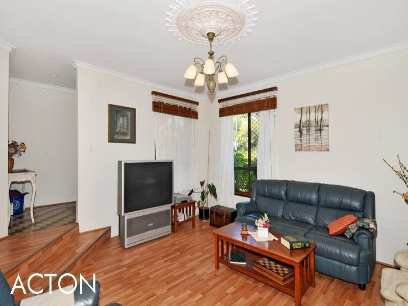 9 Beacham Street, Coodanup WA 6210