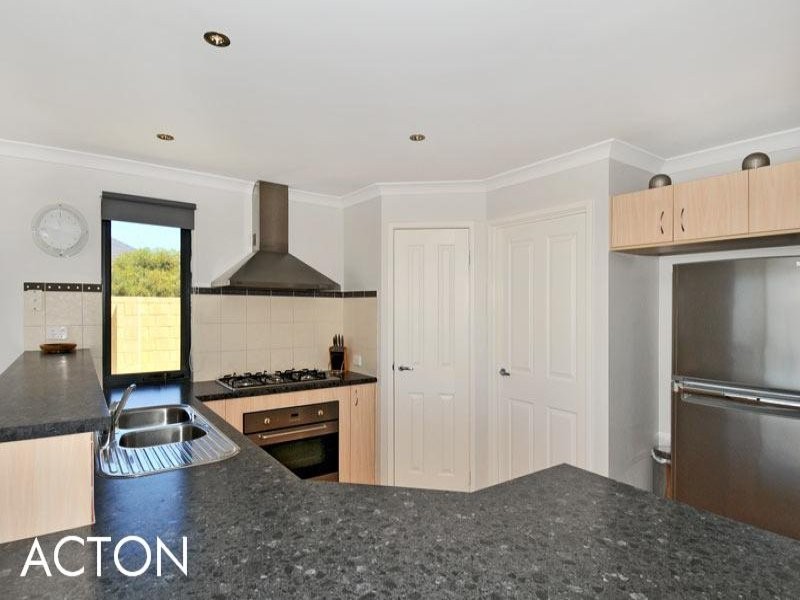 2 Bush View, Wannanup WA 6210