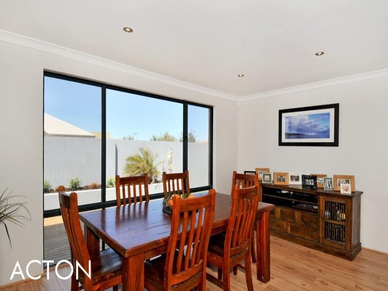 2 Bush View, Wannanup WA 6210