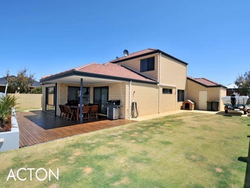 2 Bush View, Wannanup WA 6210