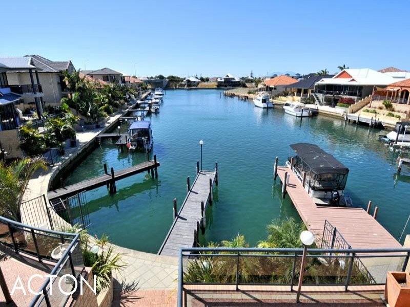 21 Eunamara Retreat, Halls Head WA 6210