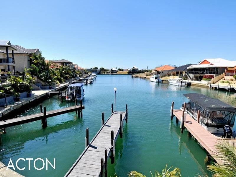 21 Eunamara Retreat, Halls Head WA 6210