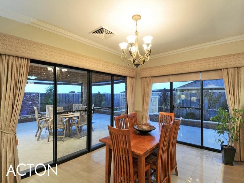 10 Cordia Way, Halls Head WA 6210