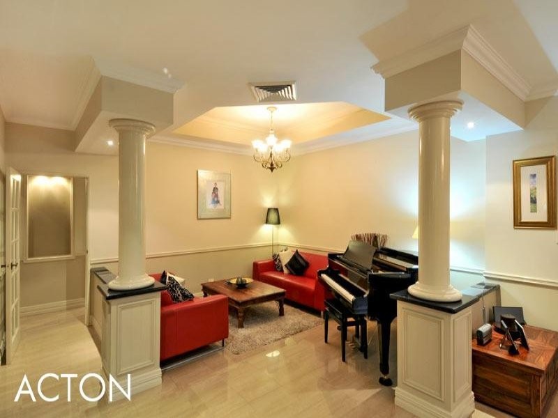 10 Cordia Way, Halls Head WA 6210