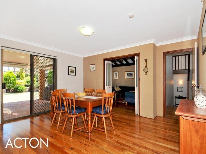 6 Banyon Close, Halls Head WA 6210