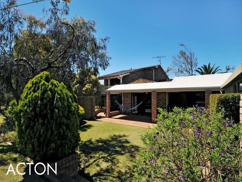 6 Banyon Close, Halls Head WA 6210